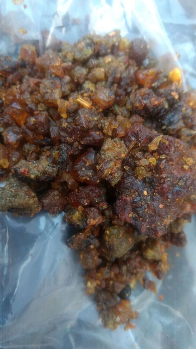 Manglam Guggal - Guggal Resin 10x5x2 Cm Brown | Natural Guggal, Aromatic Hawan Dhoop, Spiritual Purity, Easy Use