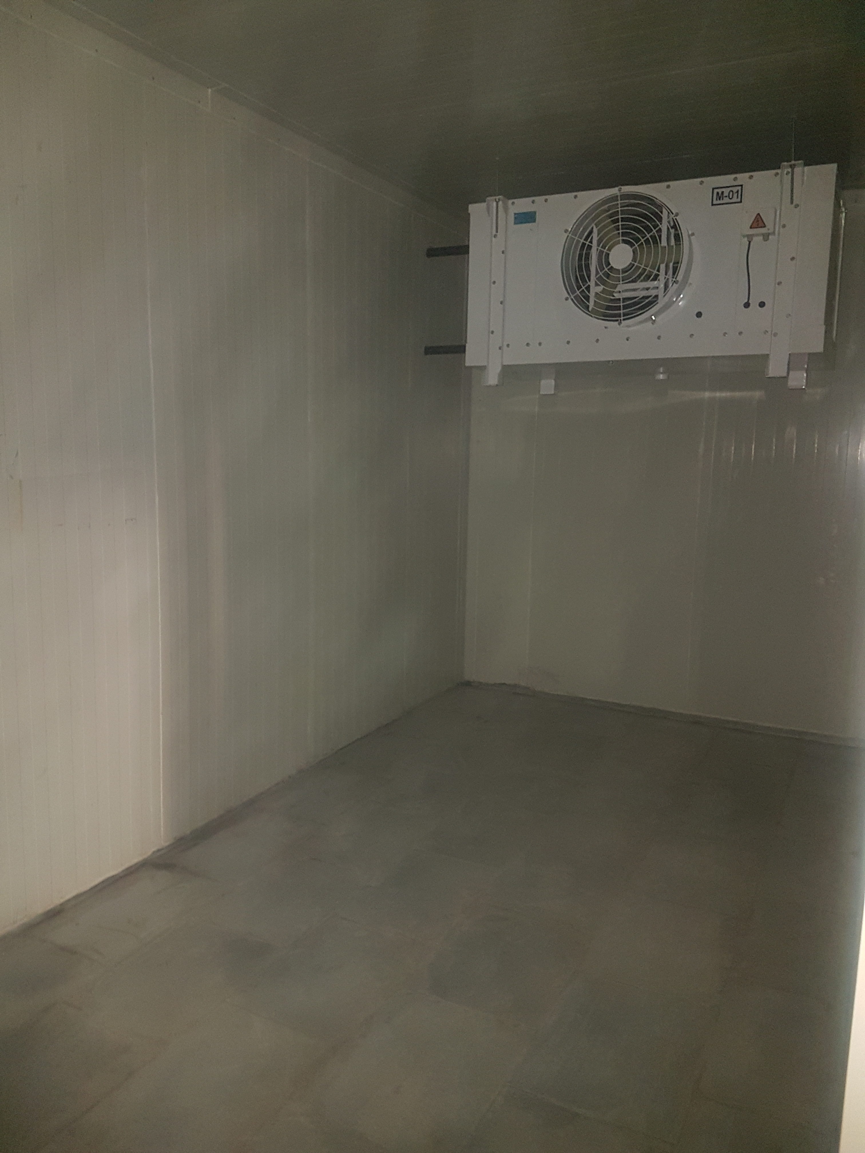 Cold Room - Puf Panels Insulation, Temperature Range -5â°c To +10â°c & -40â°c To +18â°c | Spacious Design, Fully Automatic Controls, Sliding Door Mechanism