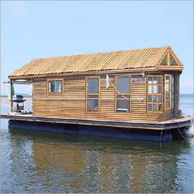 लग्जरी बैम्बू हाउस बोट