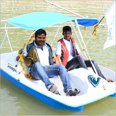 कैनोपी के साथ 2 सीटर पेडल बोट