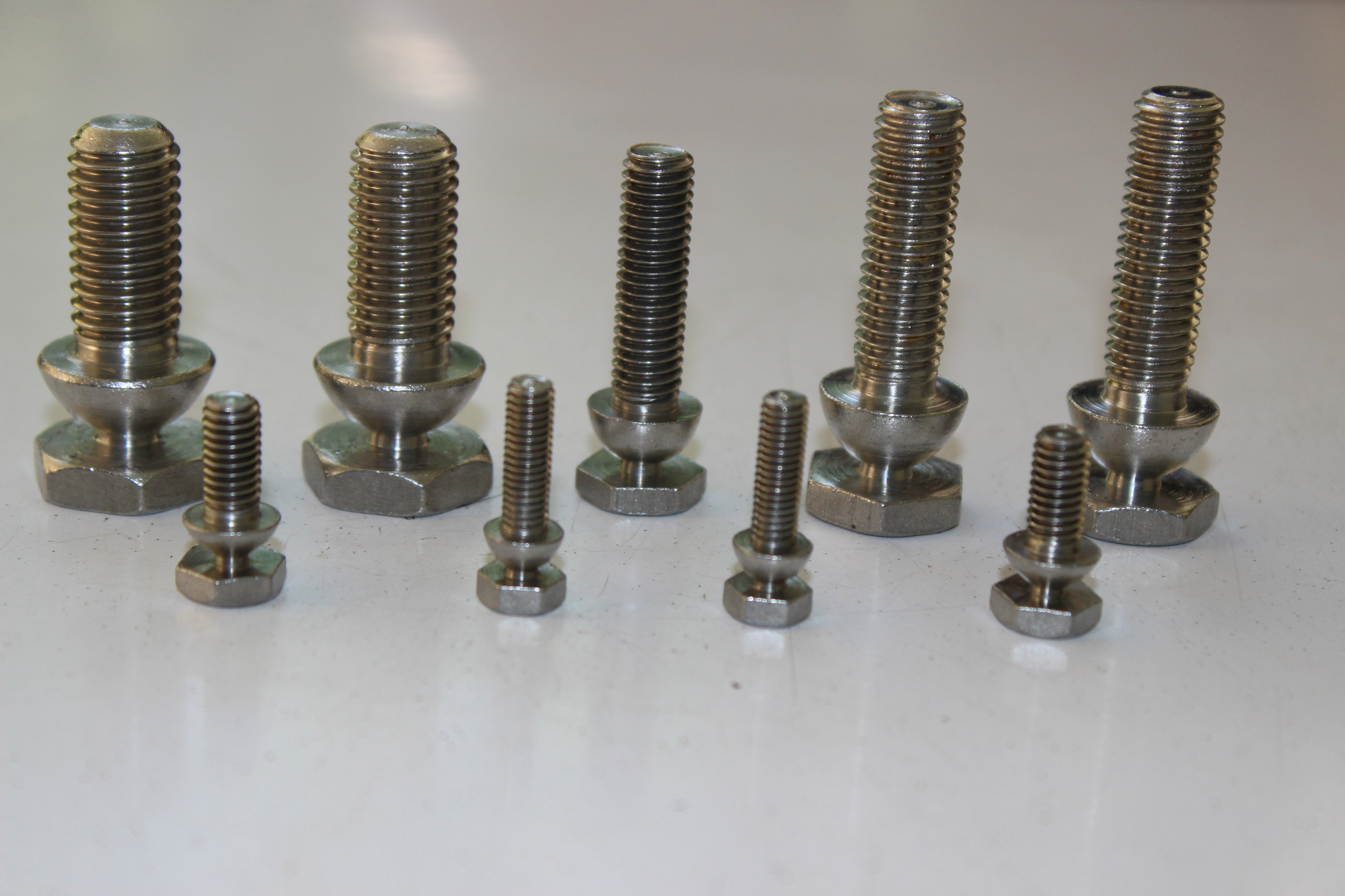 Security Shear Bolt Ss-304 Grade: Aisi 304