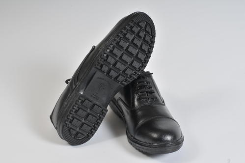 पुरुषों के हाउसकीपिंग फॉर्मल जूते