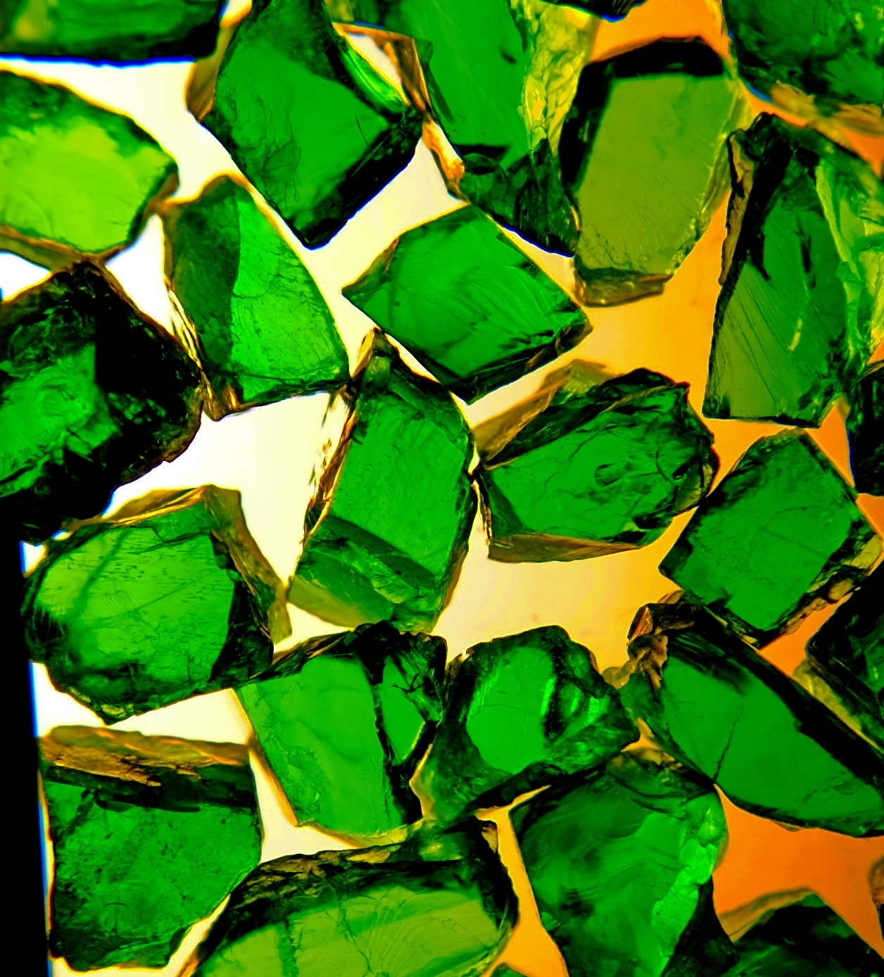 Chrome Diopside Rough Hq 1800