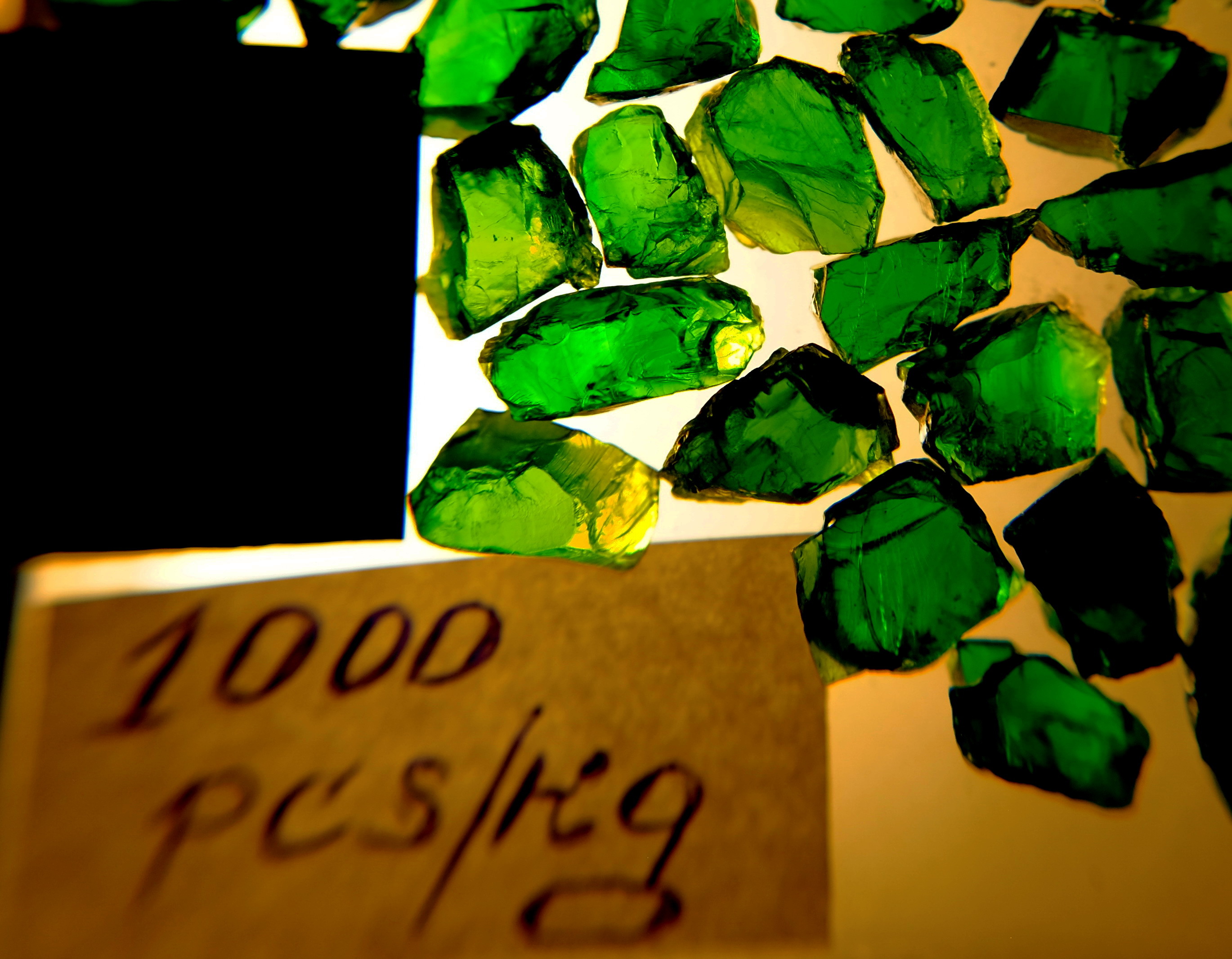 Gemstone Chrome Diopside Rough Hq 1000