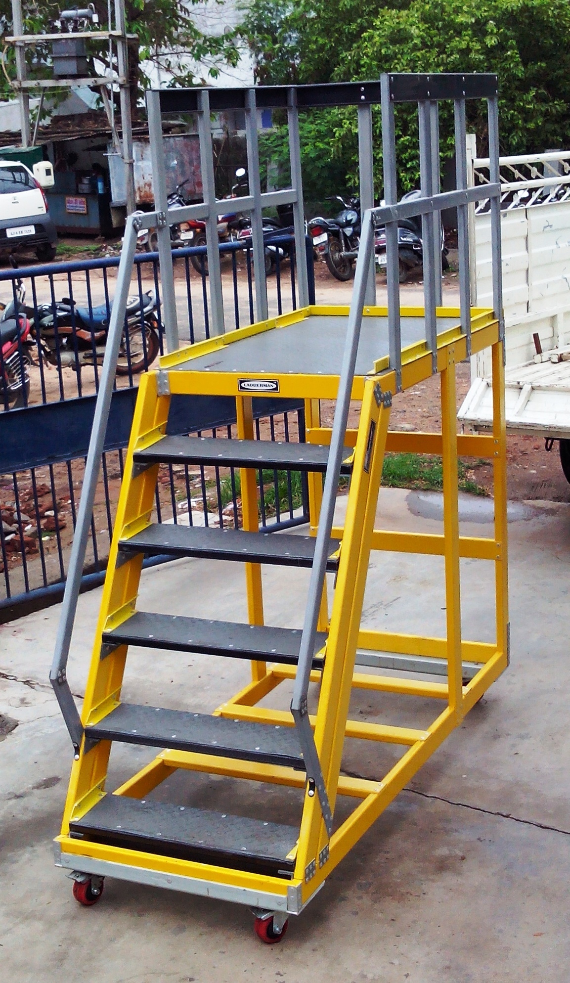 Mobile Platform Frp Ladder