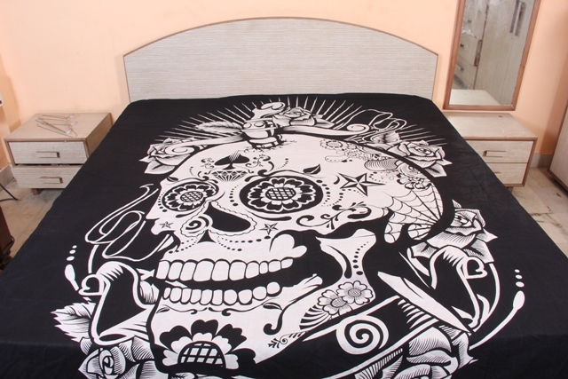 Black And White Halloween Skull & Rose Wall Hangings Beach Throw Bedspread Indian Cotton Bed Sheet Cotton Tapestry