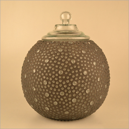 ढक्कन के साथ ब्लैक मोज़ेक ग्लास जार