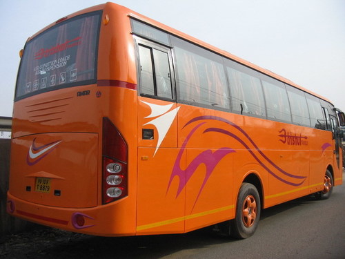 सेमी डीलक्स