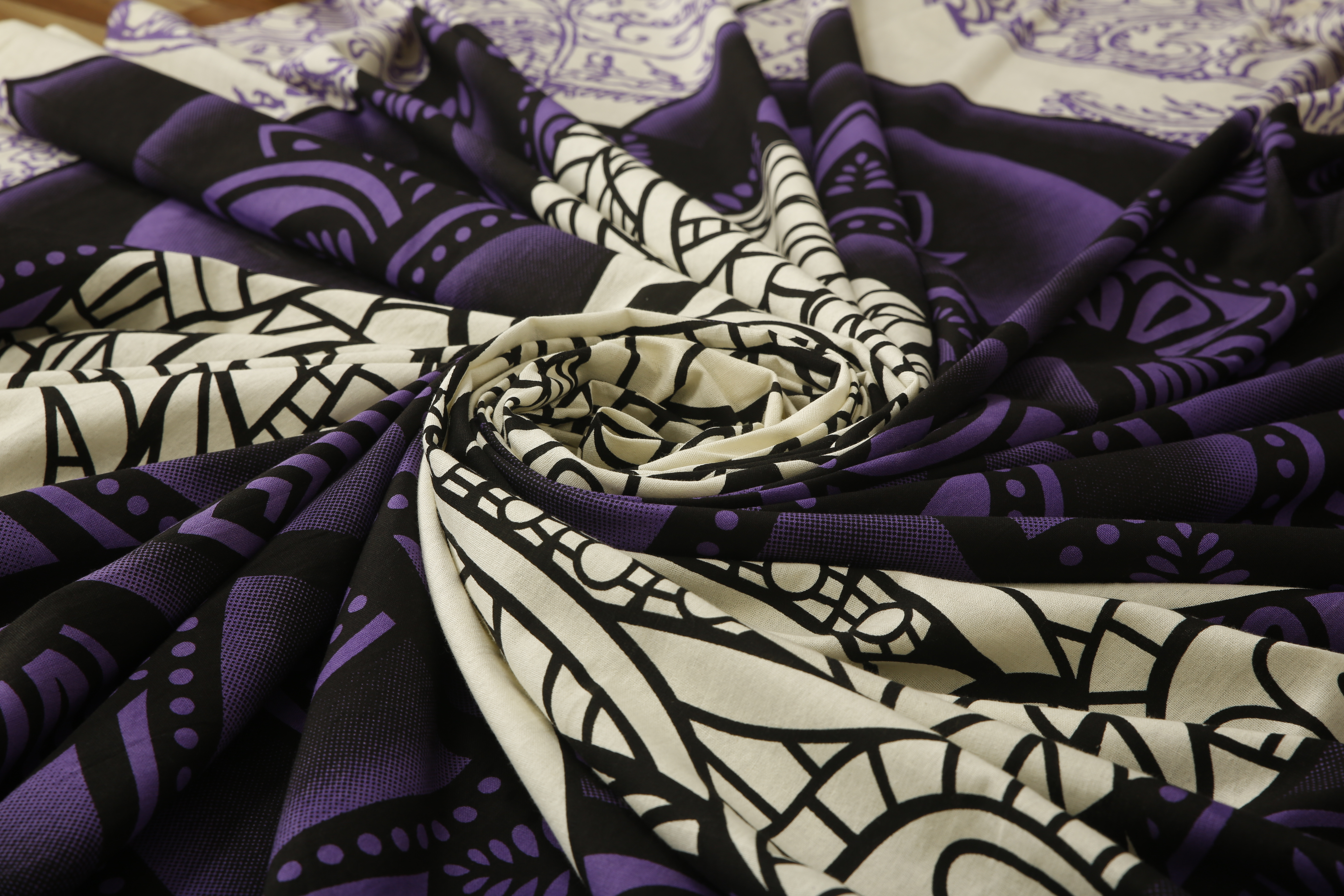 Quick Dry Indian Home Wall Hangings Mandala Tapestry Elephant And Lotus Design Violet Color Hand Printed Handmade Tapestry