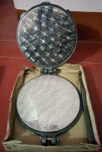 कास्ट आयरन चपाती मेकर