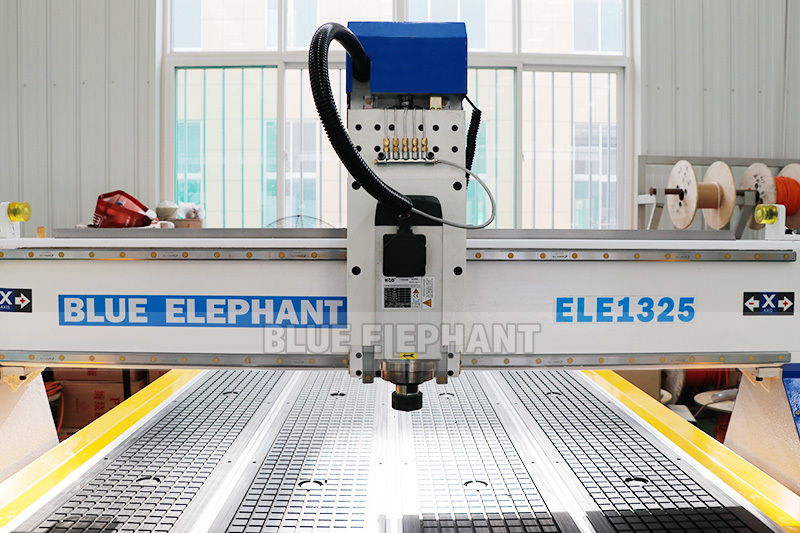 Blue 4x8 Ft Automatic 3d Cnc Wood Carving Machine 1325 Woodworking Cnc Router For Sale