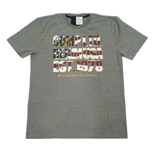 महिलाओं की प्रिंटेड डिज़ाइन टी शर्ट