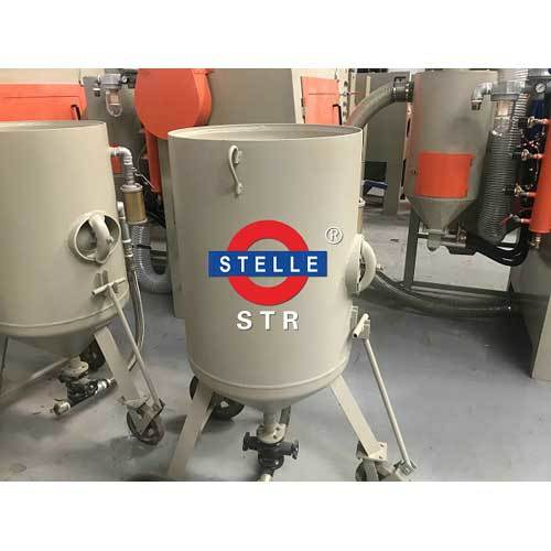 Portable Abrasive Blasting Machine