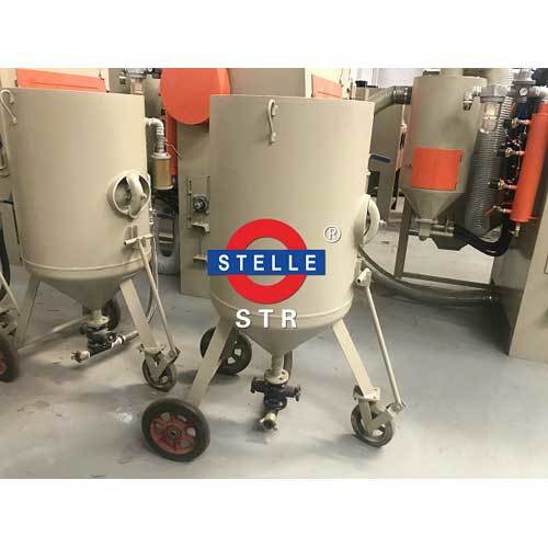 Portable Abrasive Blasting Machine