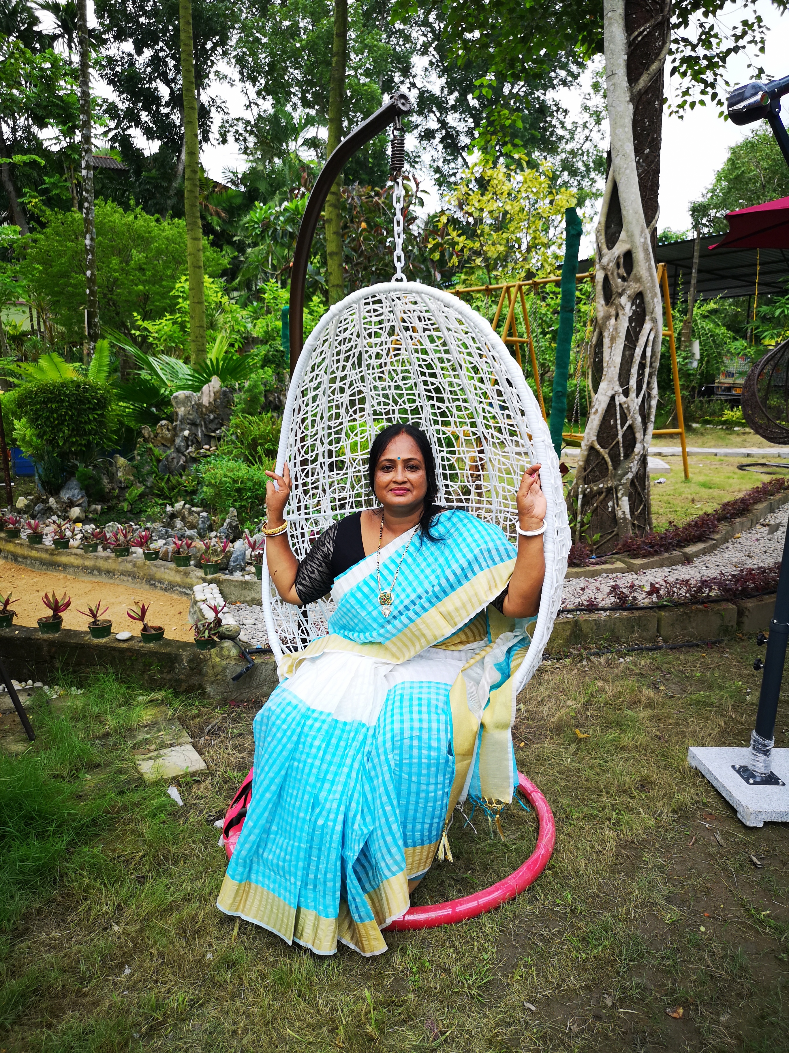 Garden Jhula - Synthetic Fiber, 203 Cm Height X 112 Cm Diameter | Cushioned Seat, Stylish Design, Durable Metal Frame, Ideal For Garden Use