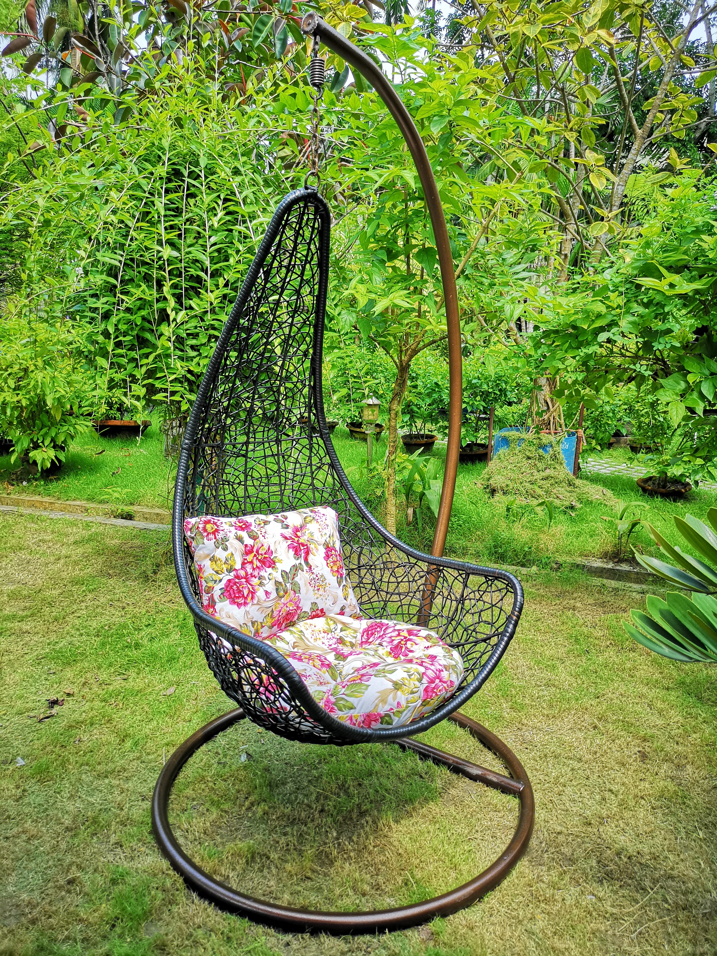 Garden Jhula - Synthetic Fiber, 203 Cm Height X 112 Cm Diameter | Cushioned Seat, Stylish Design, Durable Metal Frame, Ideal For Garden Use