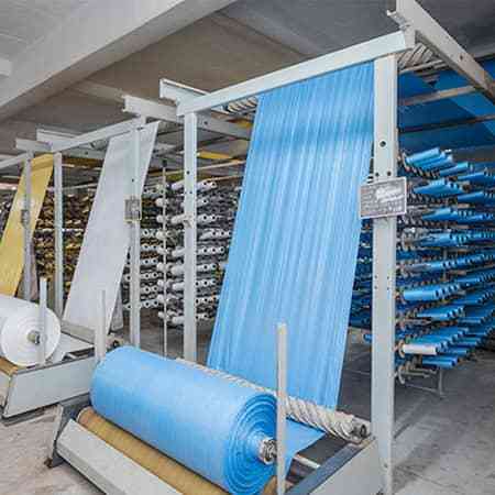 Pp Woven Fabric - Pp, 40-200 Gsm, 30-400 Cm Width, White/natural/multiple Colors | Flexible Use For Packaging, Truck Covers, Industrial Applications