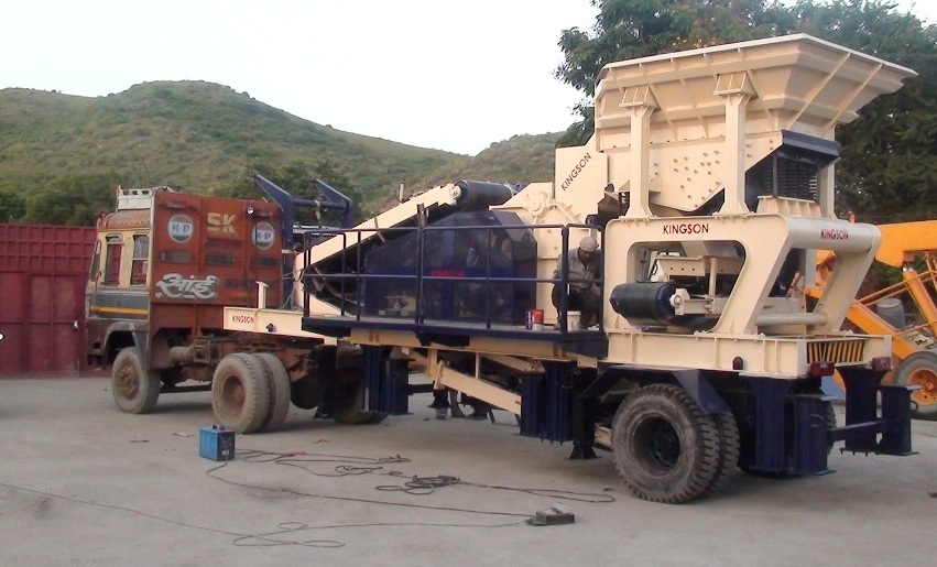 Mobile Crushing Plant - Steel, 12m X 3m X 4m, 100-200 Tph | High Mobility, Cost-effective, Compact Design, Easy Operation, Reduced Logistics