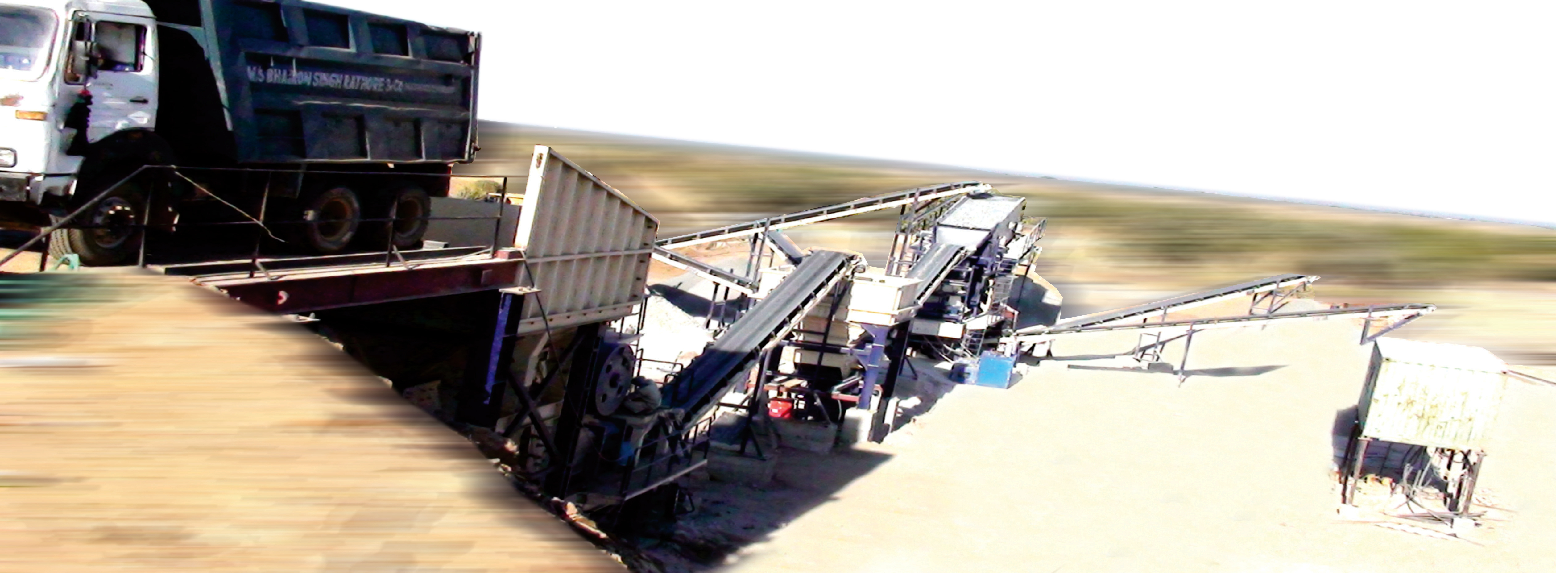 Mobile Crushing Plant - Steel, 12m X 3m X 4m, 100-200 Tph | High Mobility, Cost-effective, Compact Design, Easy Operation, Reduced Logistics