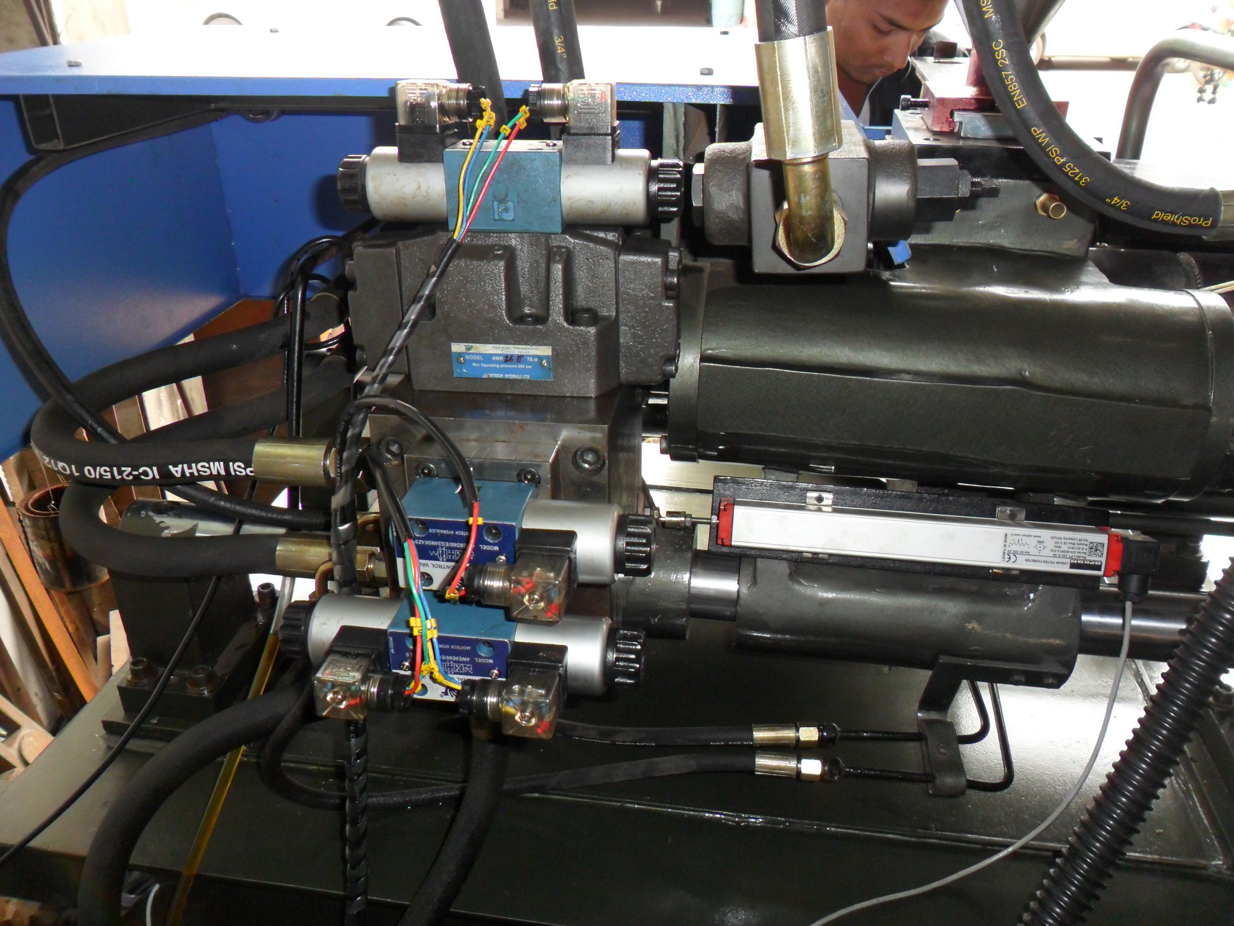 Carbon Steel Automatic Injection Molding Machine