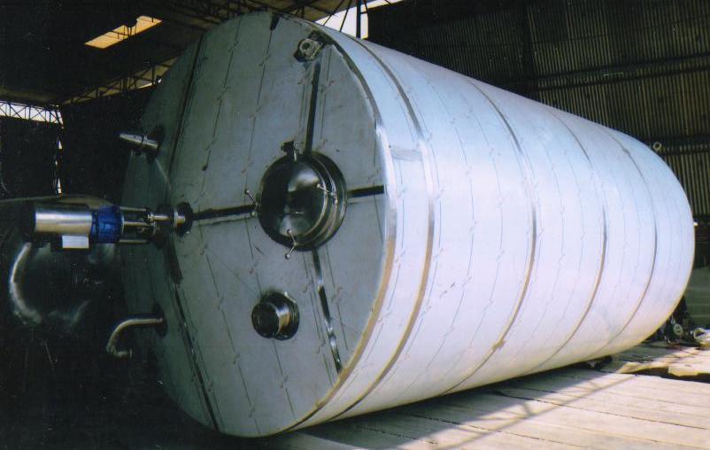Ss Storage Tanks - Stainless Steel, Optimal Corrosion Resistance | Compact Design, Perfect Finish, Various Capacities