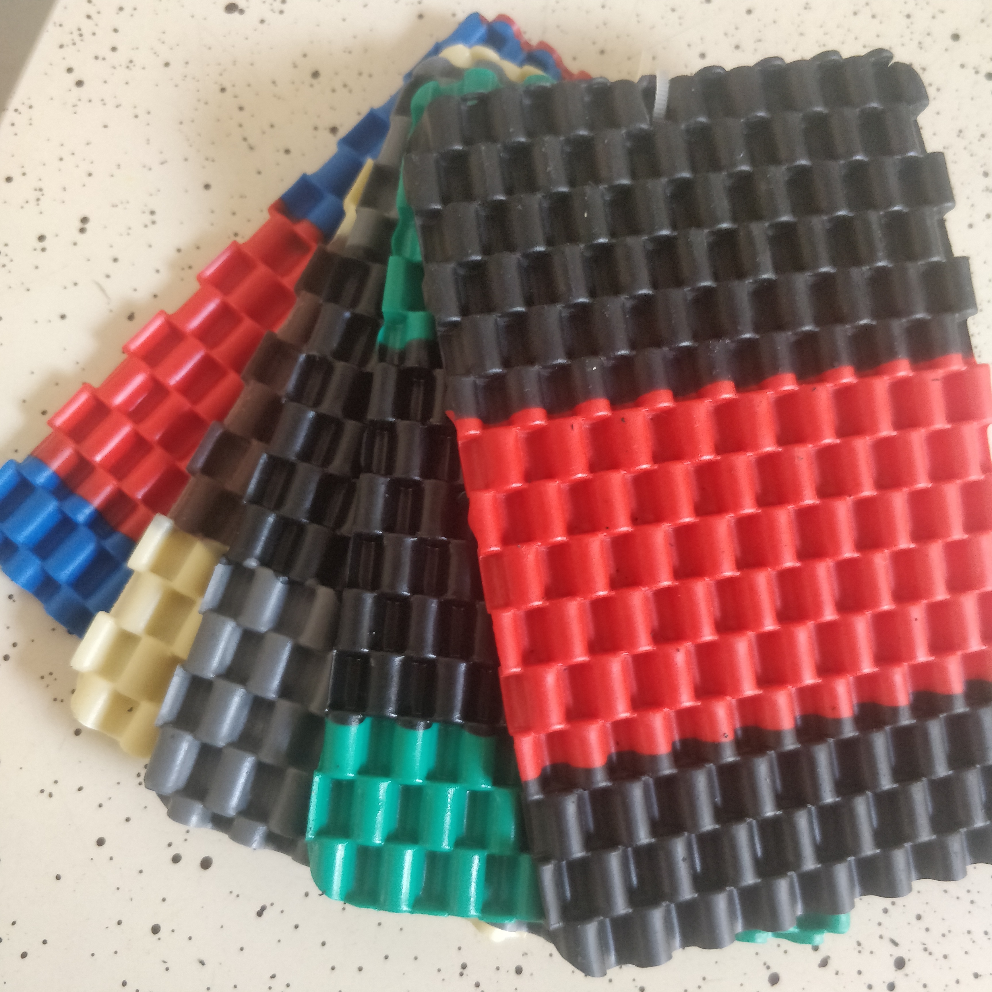 Pvc Chain Lock Mat Rolls - 1.2m X 9m, Red/blue | 8mm Thickness, Interlock Type, Designed For Heavy Machinery Applications