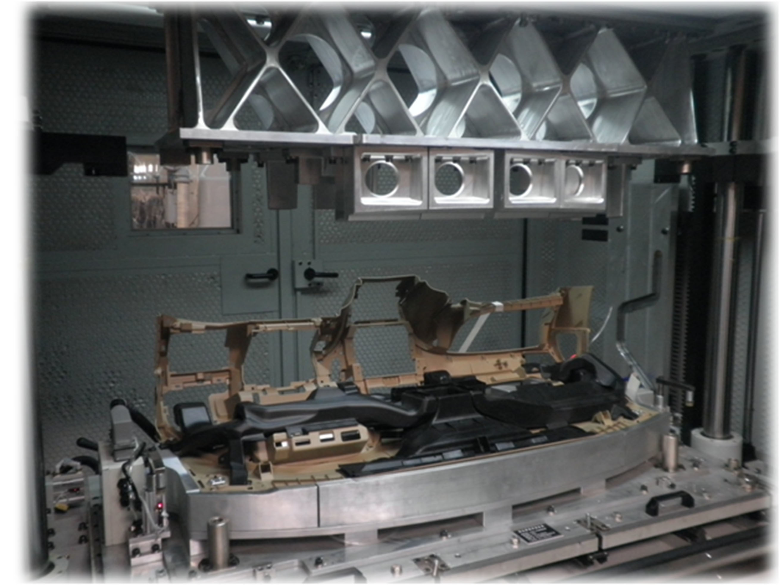 70kg Vibration Welder Dimensions: 2554*1240*2240 Millimeter (Mm)