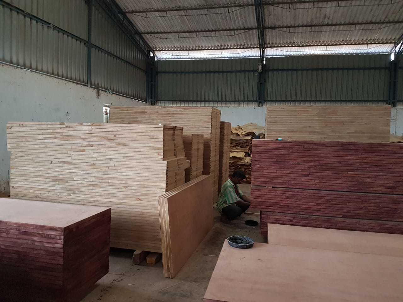 Plywood - 18 Millimeter Thickness | Versatile, Durable, Lightweight Wood Paneling