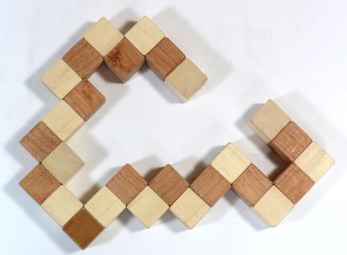 Natural Snake Cube