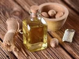 Nutmeg Oleoresin - Amber Liquid | Solvent Extracted, Stored in Glass Bottle, Alcohol Soluble, 2-Year Shelf Life