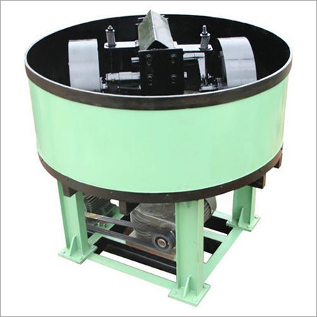 Pan Clay Mixer Capacity: 300 Kg/Hr