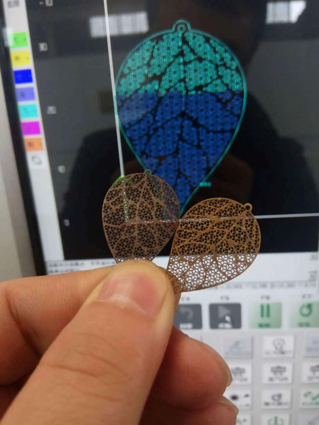 Automatic High Precision Fiber Laser Cutting Machine For Gold Silver