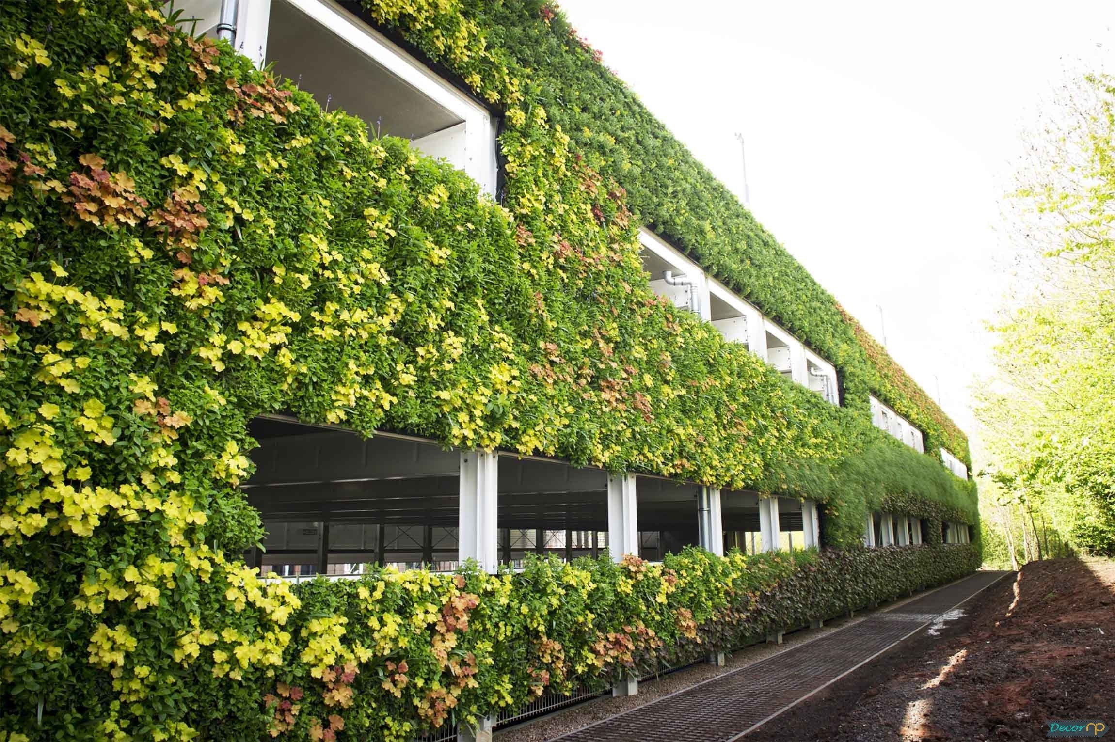 Green Wall