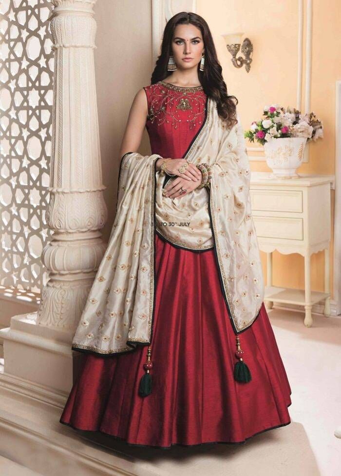 Wedding Wear Exclusive Handwork Gowns