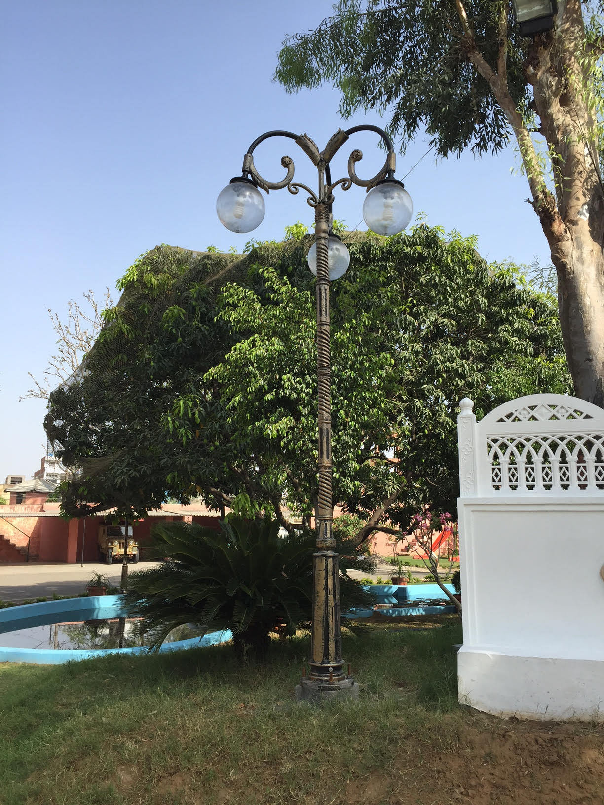 Garden Decorative Lighting Pole Height: 3 To 5 Meter (M)