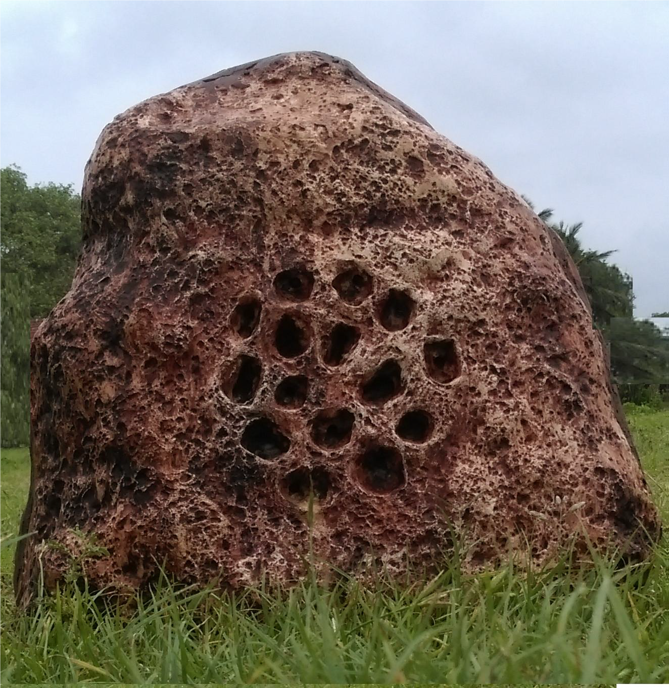Garden Speaker - Weather-resistant, Wireless Design | Deep Bass Sound, Enhanced Connectivity, Uv Protection, Outdoor-friendly