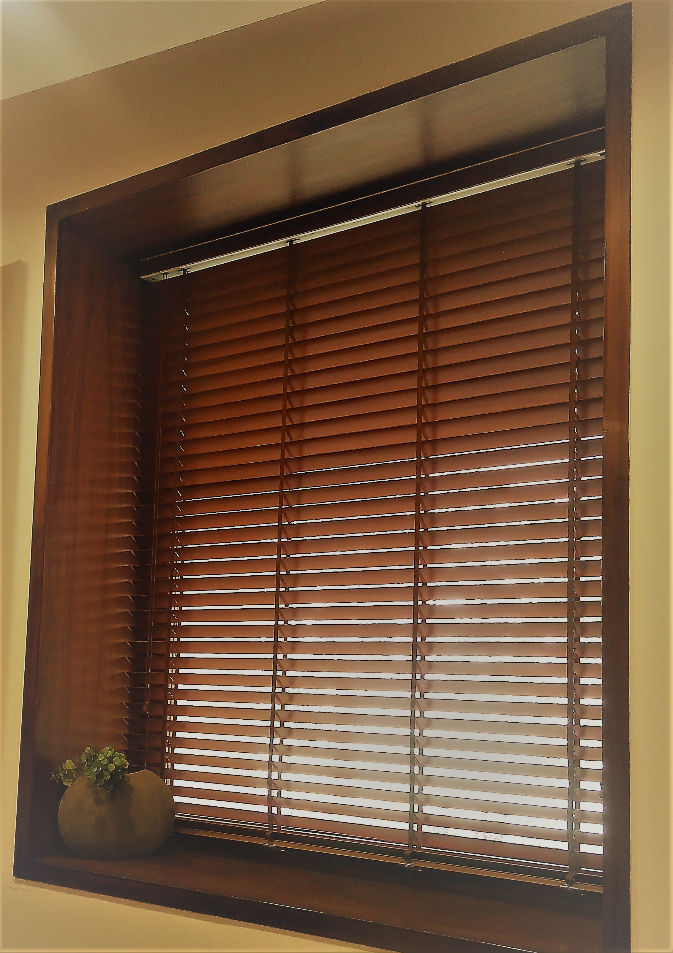 Wooden Venetian Blind - Wood Material