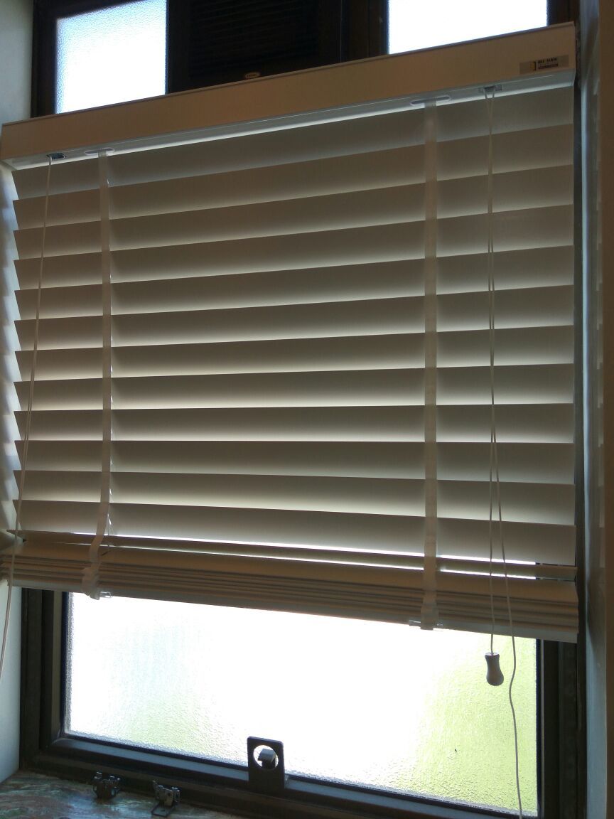 Wooden Venetian Blind - Wood Material