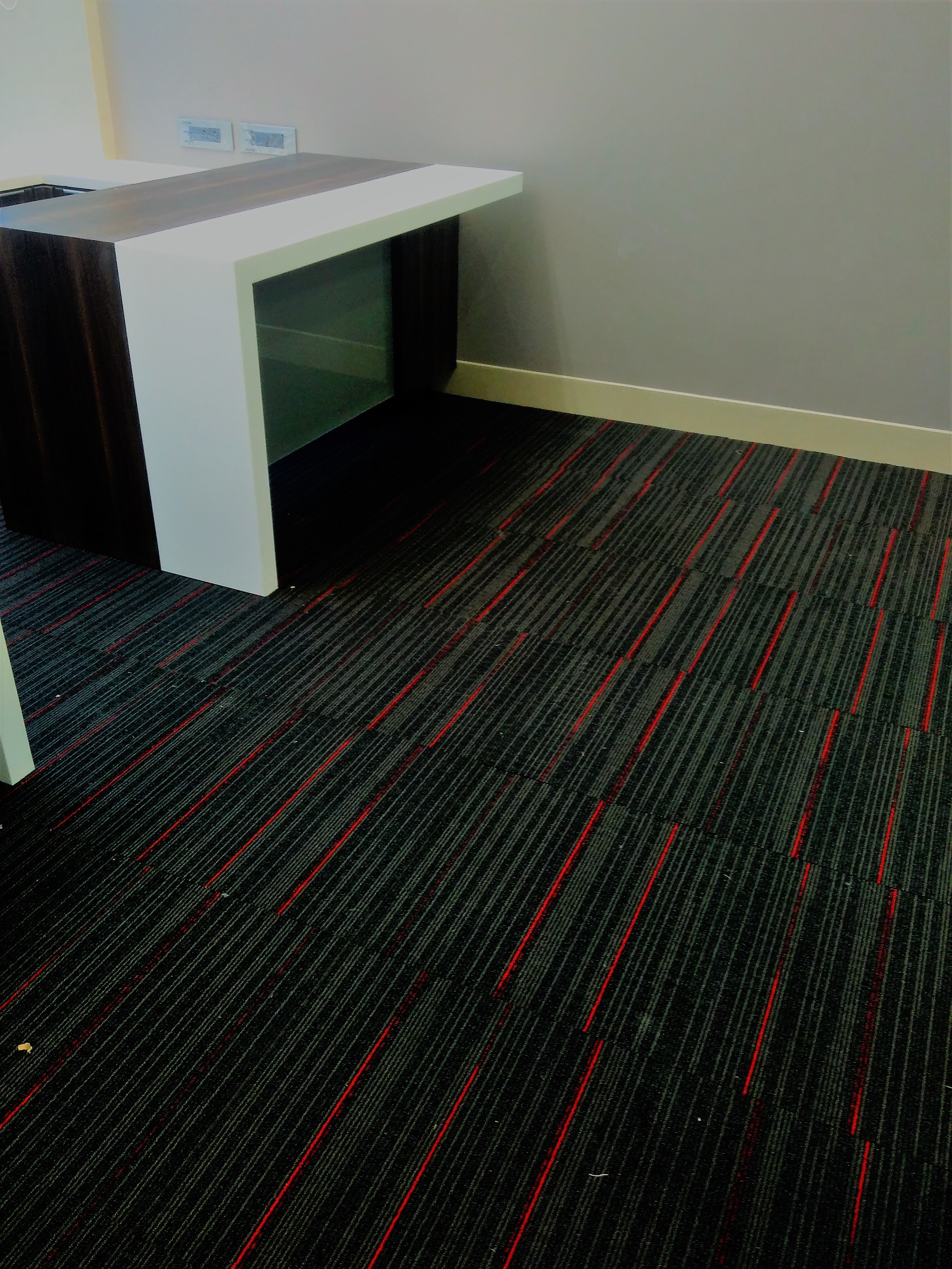 Multi Color Pp Carpet Tiles