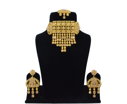 Traditional Chic Set at Best Price in Mumbai, Maharashtra | Saloni ...