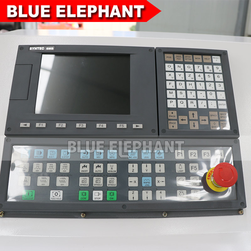 Vacuum Cleaning System 1300*1300*500mm 8pcs Linear Tool Storage Automatic Woodworking Carving Machine With Sinking Table For Processing Thicker Wood