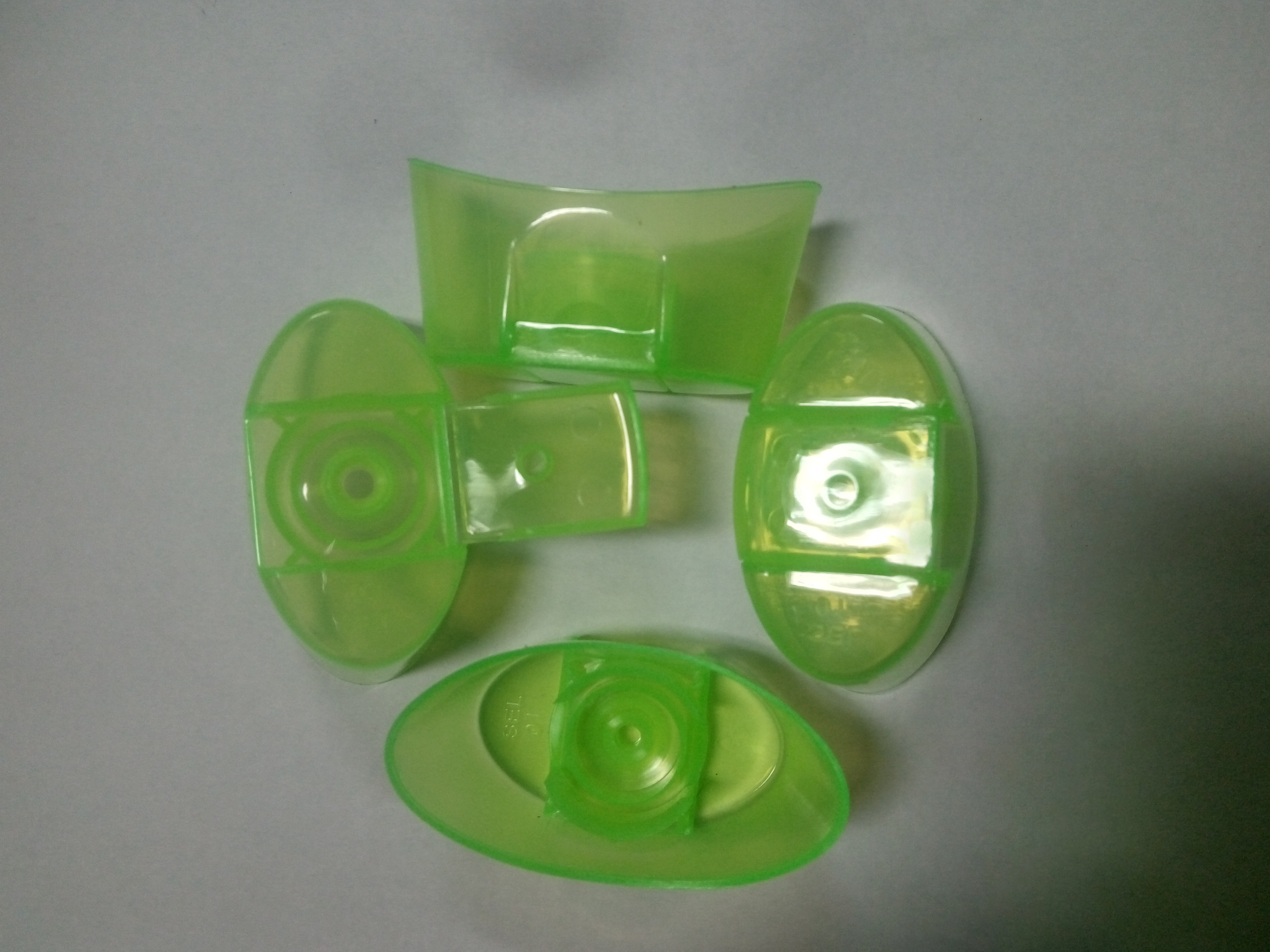 Oval Glossy Flip Top Cap Transparent