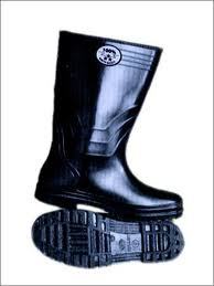 Gum Boot - PVC Material, Size 7-10 , Black Color, Unisex Design with Comfortable PVC Insole for Versatile Outdoor Use