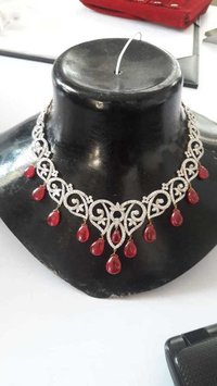 हीरे और सोने की हार