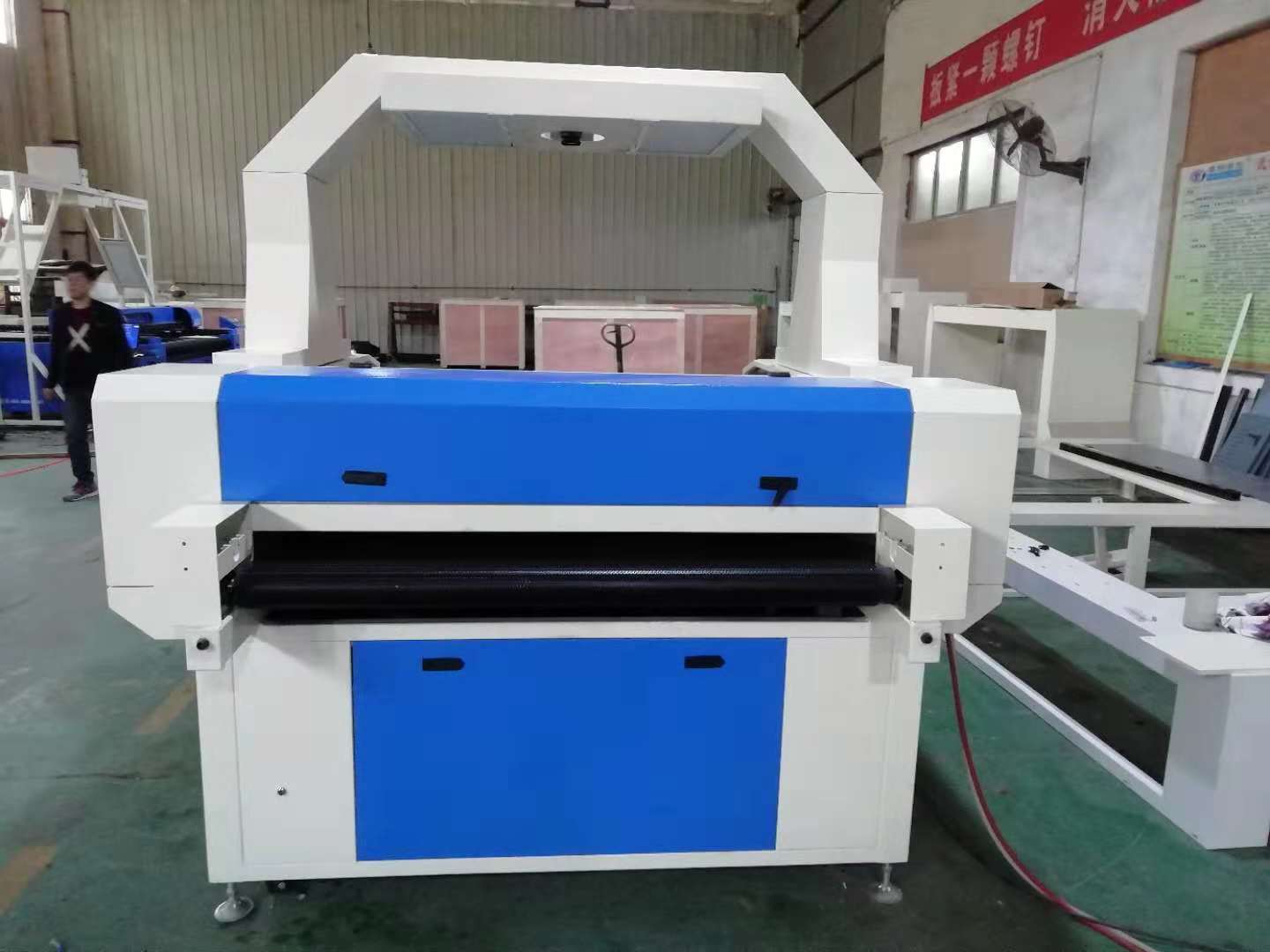 Automatic 1300*1000mm Ccd Laser Cutting Machine