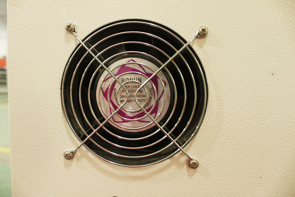 Automatic Small Scale Laser Cutting Machine