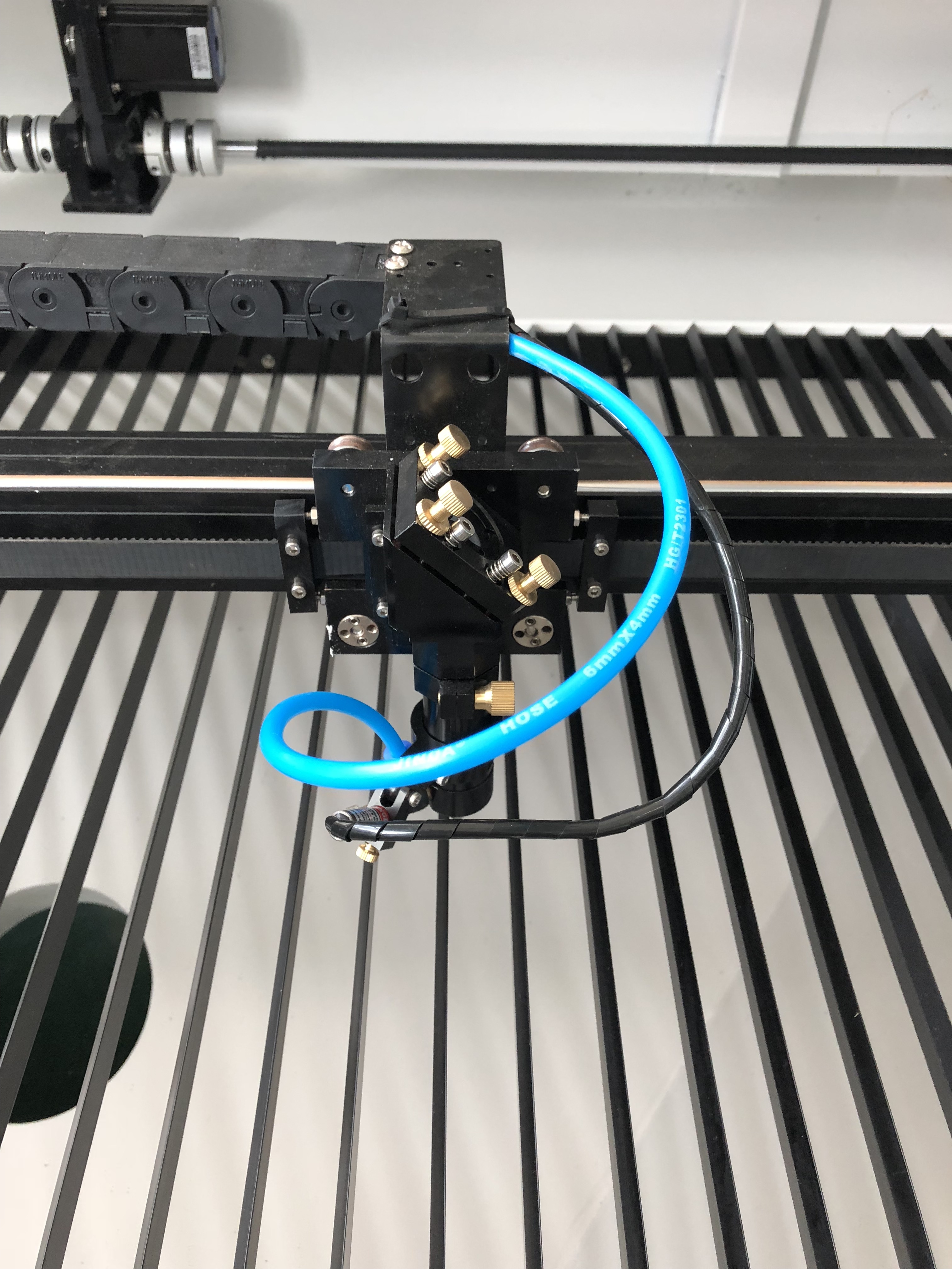 Automatic Small Scale Laser Cutting Machine