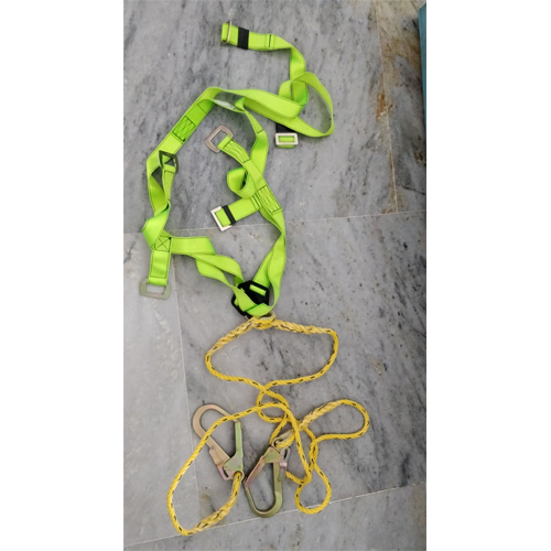 सेफ्टी क्रॉस बेल्ट