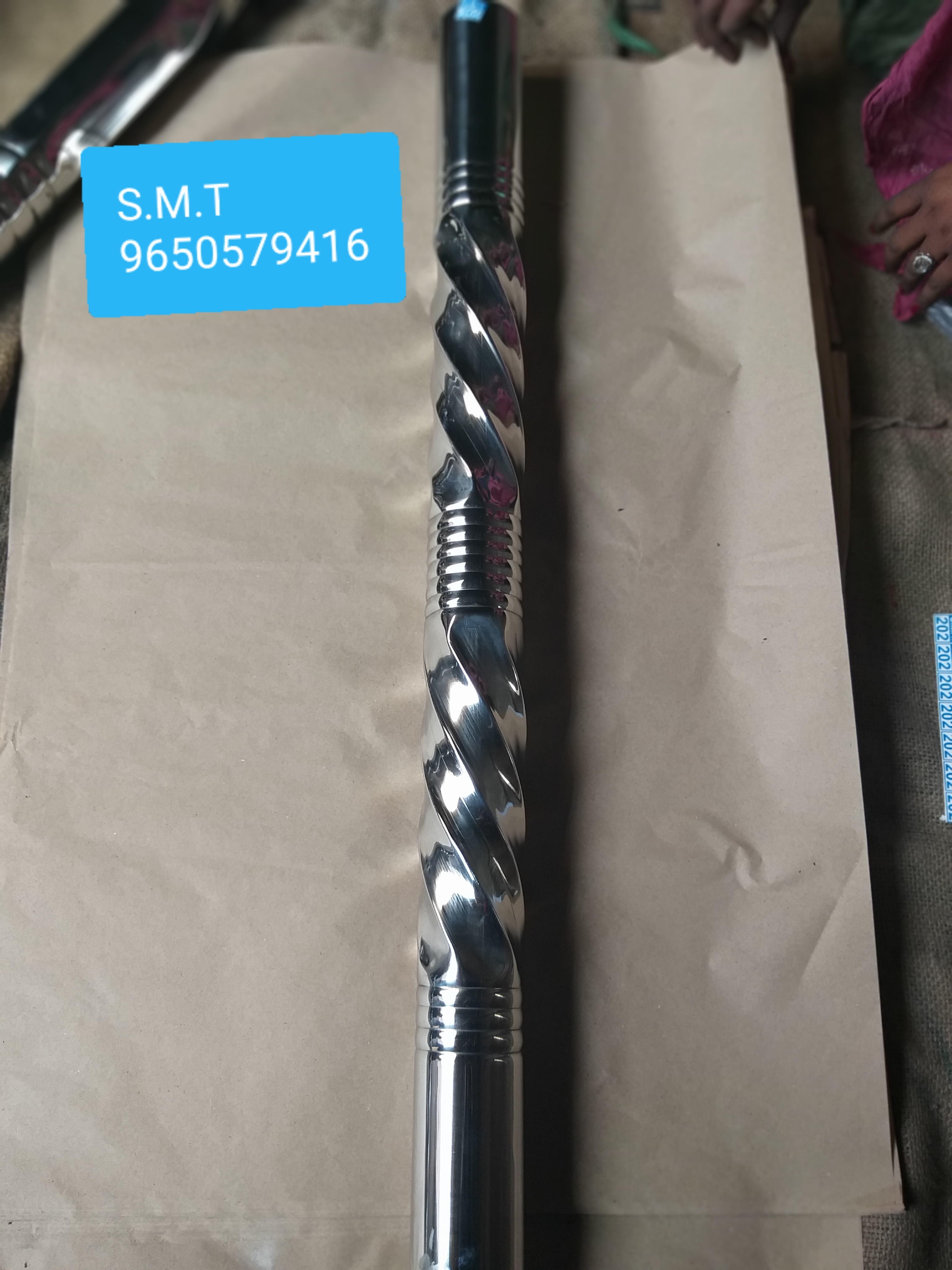 Stainless Steel Master Pillar Twist