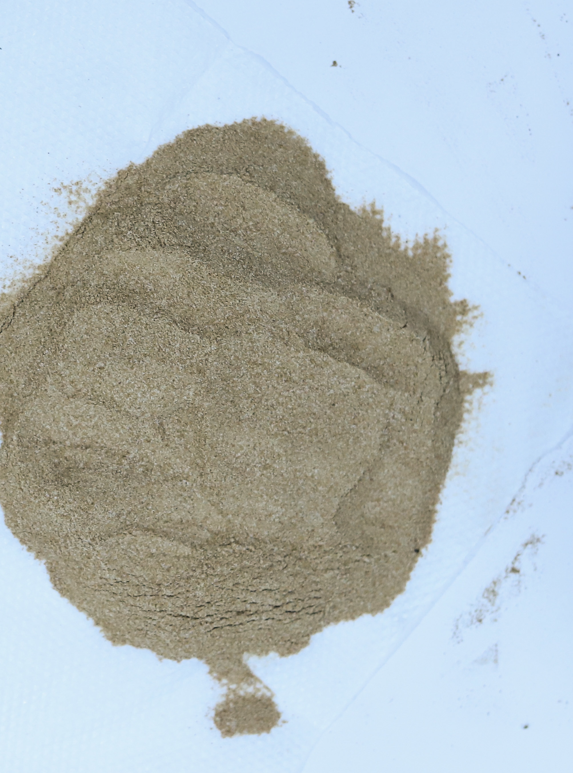 Shatavari Extract - Liquid Solid Extraction Powder, 20% Purity, Light Brown Color, 25 Kg Bulk, Herbal Rejuvenation Tonic